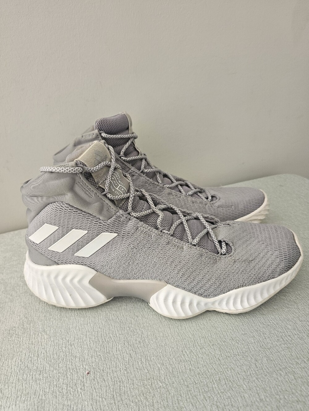 ADIDAS Pro Bounce Mens Mid Gray Basketball Shoes